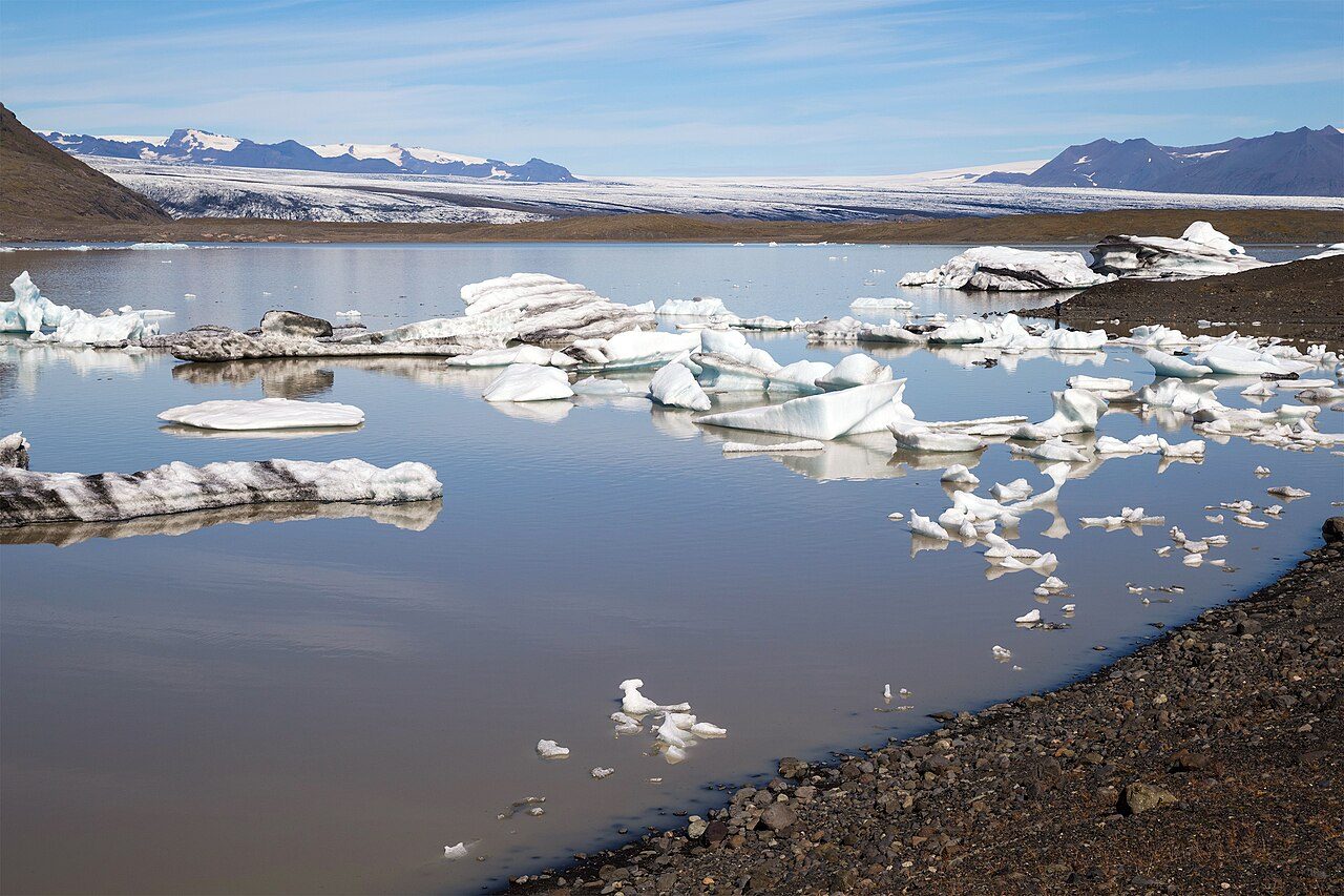 Fjallsárlón near Jökulsárlón